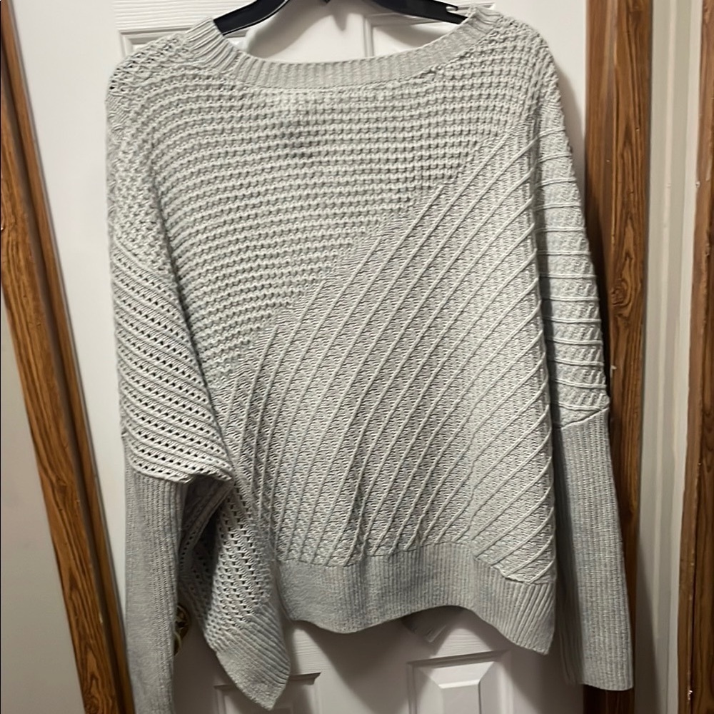 She + Sky Gray Ribbed Knit Poncho EUC - Picture 6 of 6